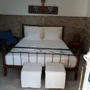 ★ Meniko's House ★ Cozy Nest Apartment Himare