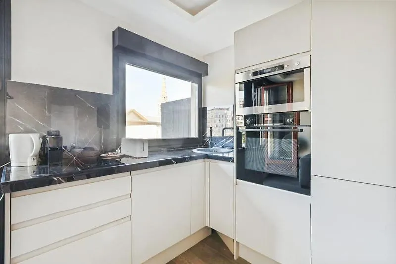 330 Suite Pernet 3 : Elegance And Comfort In Paris Apartment