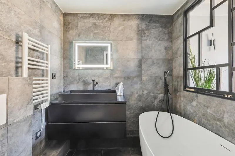 Apartment 330 Suite Pernet 3 : Elegance And Comfort In Paris France