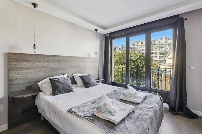 Apartment 330 Suite Pernet 3 : Elegance And Comfort In Paris
